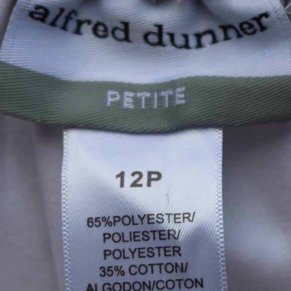 Alfred Dunner Petite White Floral Embroidered Pull On Capri Pants Sz 12P - Picture 5 of 5